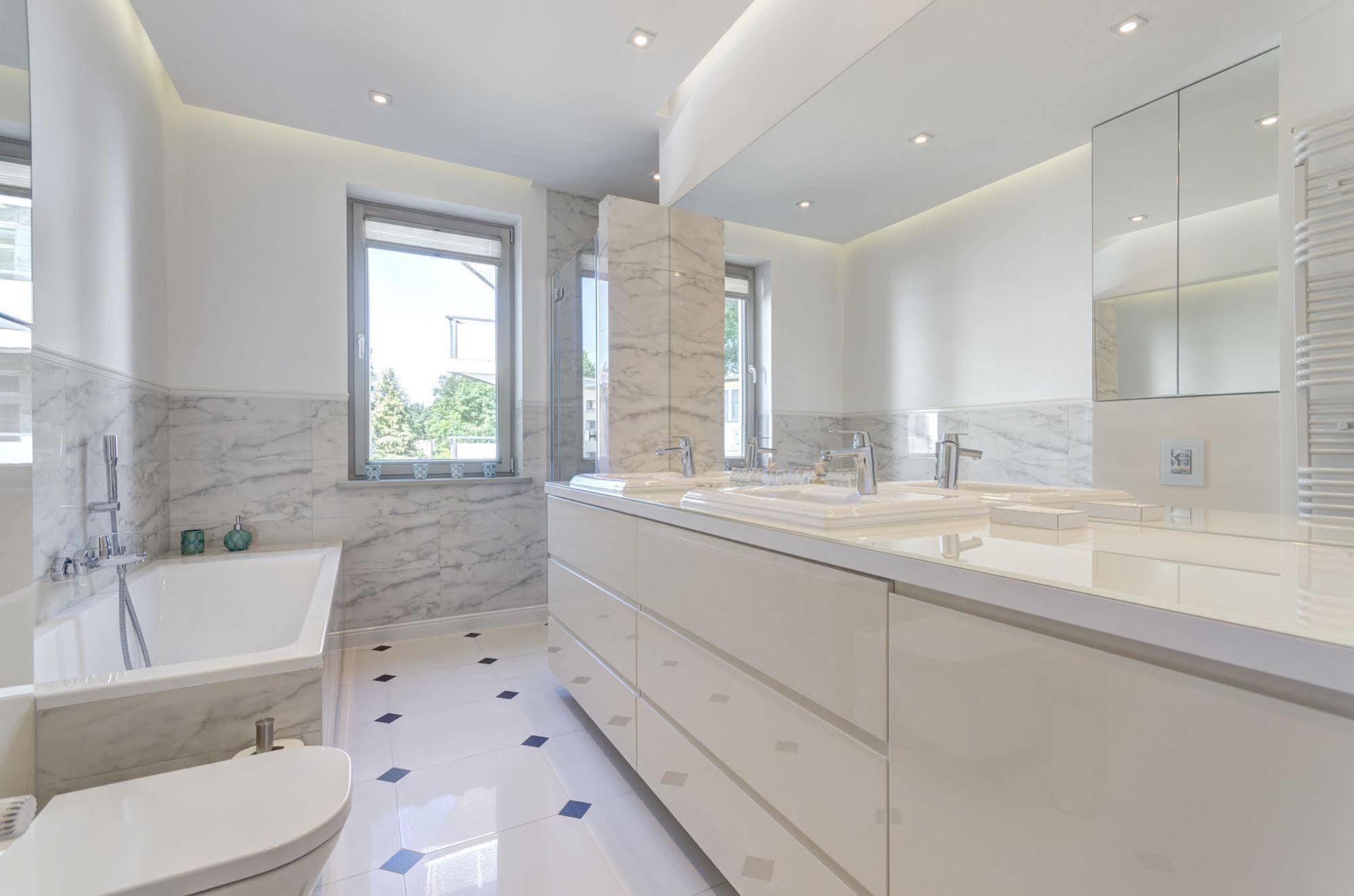 Swanky And Modern Marina Residence Сопот Екстериор снимка